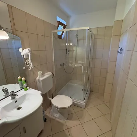 Nemere Apartmans Apartment Balatonkenese