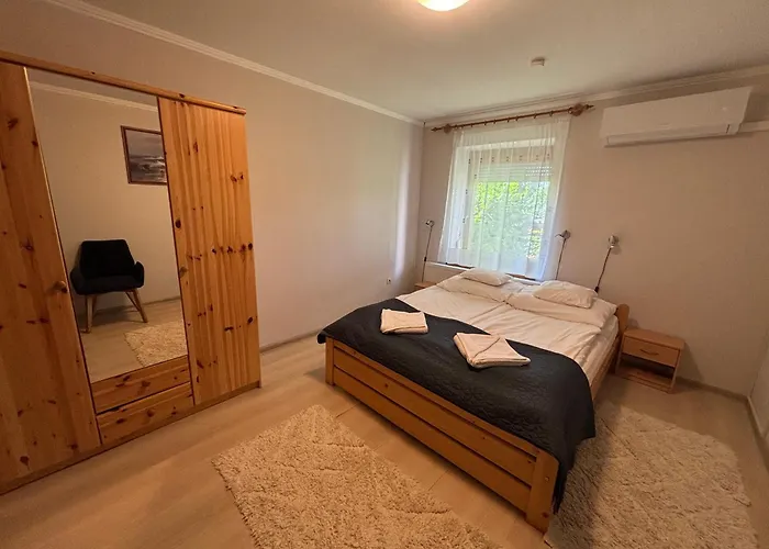 Nemere Apartmans Lejlighed Balatonkenese