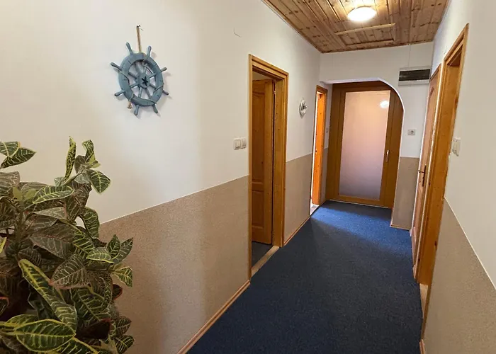 Lejlighed Nemere Apartmans *